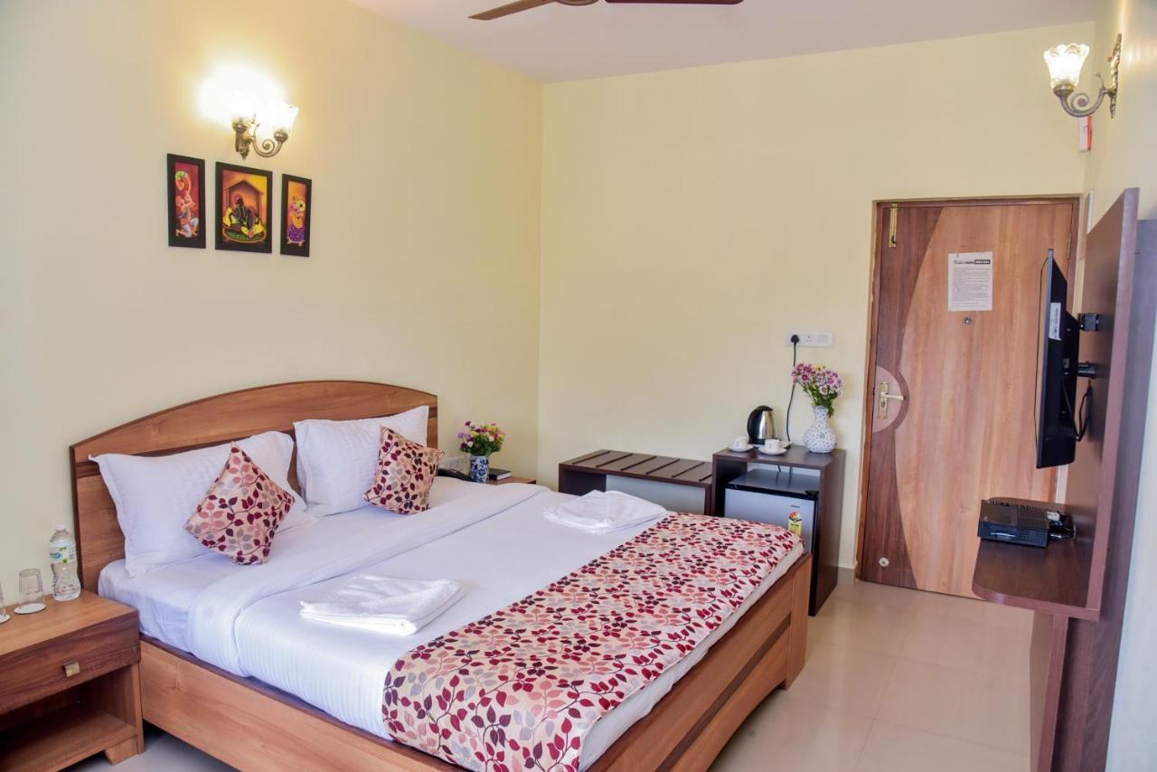 Candolim Grande Resort Extérieur photo